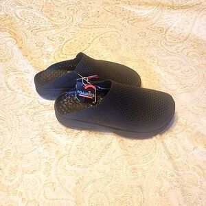 NWT Skechers Foamies